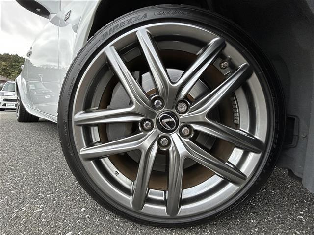 ＩＳ ＩＳ２００ｔ　バージョンＬ　純正ＳＤナビ【Ｂｌｕｅｔｏｏｔｈ／ＣＤ／ＤＶＤ】・クルーズコントロール【追従走行あり】・バックカメラ・オートライト・シートヒーター【Ｄ席／Ｎ席】・衝突被害軽減システム・パワーシート【Ｄ席／Ｎ席】（40枚目）