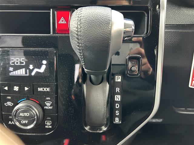 タンク カスタムG S ワンオーナー・純正ナビ・フルセグ・前後コーナーセンサー・バックカメラ・両側パワスラ・クルコン・レーンキープ・横滑り防止・衝突軽減・社外AW・純正フロアマット・オートライト・LEDヘッドライト・禁煙車(8枚目)