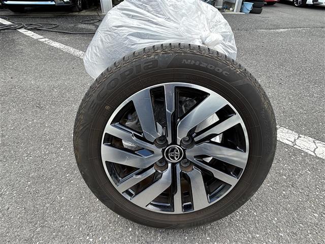 タンク カスタムG S ワンオーナー・純正ナビ・フルセグ・前後コーナーセンサー・バックカメラ・両側パワスラ・クルコン・レーンキープ・横滑り防止・衝突軽減・社外AW・純正フロアマット・オートライト・LEDヘッドライト・禁煙車(17枚目)