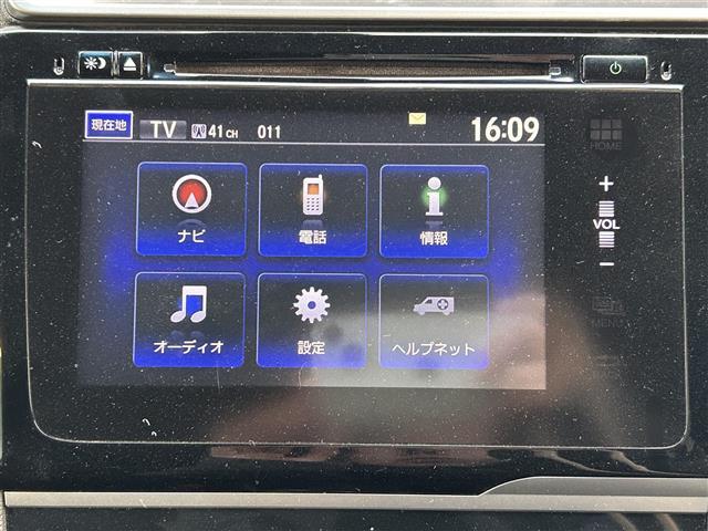 フィットハイブリッド Sパッケージ 純正ナビ・フルセグ・HDMI・バックカメラ・ETC・LEDヘッドライト・フォグ・プッシュスタート・あんしんパッケージ・純正フロアマット・純正16インチAW・ウィンカーミラー・ドアバイザー・パドルシフト(5枚目)