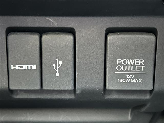 フィットハイブリッド Sパッケージ 純正ナビ・フルセグ・HDMI・バックカメラ・ETC・LEDヘッドライト・フォグ・プッシュスタート・あんしんパッケージ・純正フロアマット・純正16インチAW・ウィンカーミラー・ドアバイザー・パドルシフト(7枚目)