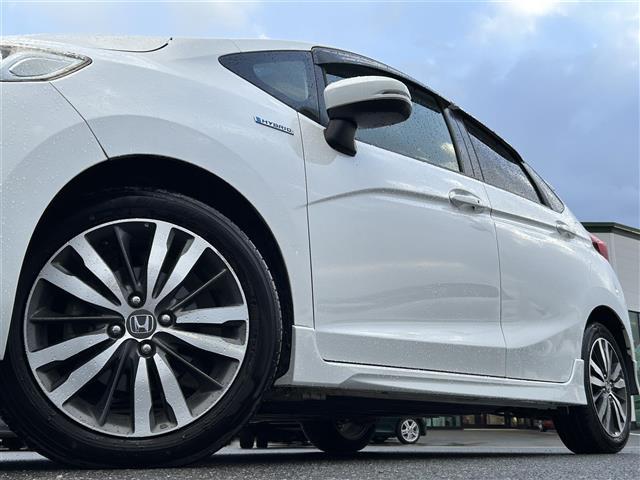 フィットハイブリッド Sパッケージ 純正ナビ・フルセグ・HDMI・バックカメラ・ETC・LEDヘッドライト・フォグ・プッシュスタート・あんしんパッケージ・純正フロアマット・純正16インチAW・ウィンカーミラー・ドアバイザー・パドルシフト(41枚目)