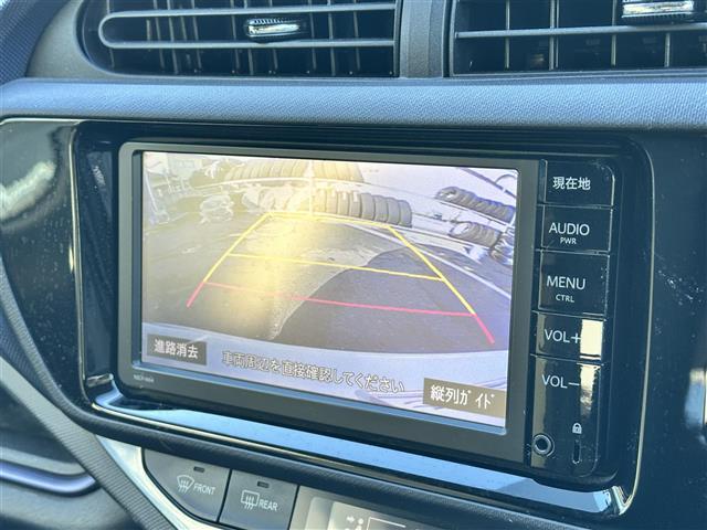 アクア S 純正ナビ・Bluetooth・バックカメラ・ウィンカーミラー・フォグランプ・スマートキー・スペアキー・純正フロアマット・横滑り防止装置・ビルドインETC・禁煙車・ワンオーナー・取扱説明書・保証書(3枚目)