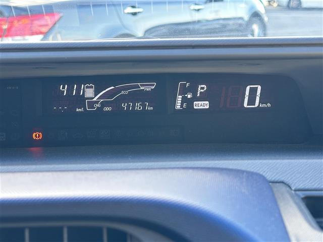 アクア S 純正ナビ・Bluetooth・バックカメラ・ウィンカーミラー・フォグランプ・スマートキー・スペアキー・純正フロアマット・横滑り防止装置・ビルドインETC・禁煙車・ワンオーナー・取扱説明書・保証書(9枚目)