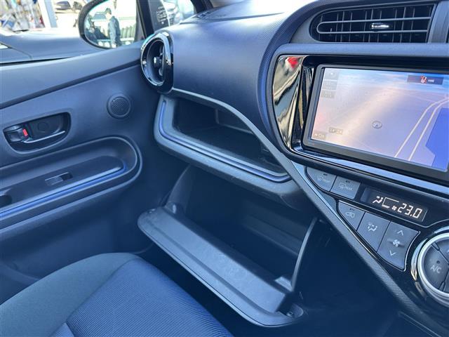 アクア S 純正ナビ・Bluetooth・バックカメラ・ウィンカーミラー・フォグランプ・スマートキー・スペアキー・純正フロアマット・横滑り防止装置・ビルドインETC・禁煙車・ワンオーナー・取扱説明書・保証書(19枚目)