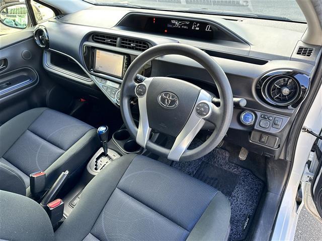 アクア S 純正ナビ・Bluetooth・バックカメラ・ウィンカーミラー・フォグランプ・スマートキー・スペアキー・純正フロアマット・横滑り防止装置・ビルドインETC・禁煙車・ワンオーナー・取扱説明書・保証書(20枚目)