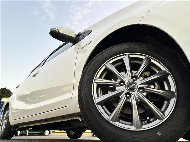 アクア S 純正ナビ・Bluetooth・バックカメラ・ウィンカーミラー・フォグランプ・スマートキー・スペアキー・純正フロアマット・横滑り防止装置・ビルドインETC・禁煙車・ワンオーナー・取扱説明書・保証書(39枚目)