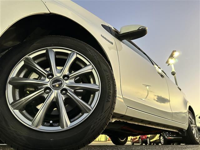 アクア S 純正ナビ・Bluetooth・バックカメラ・ウィンカーミラー・フォグランプ・スマートキー・スペアキー・純正フロアマット・横滑り防止装置・ビルドインETC・禁煙車・ワンオーナー・取扱説明書・保証書(40枚目)