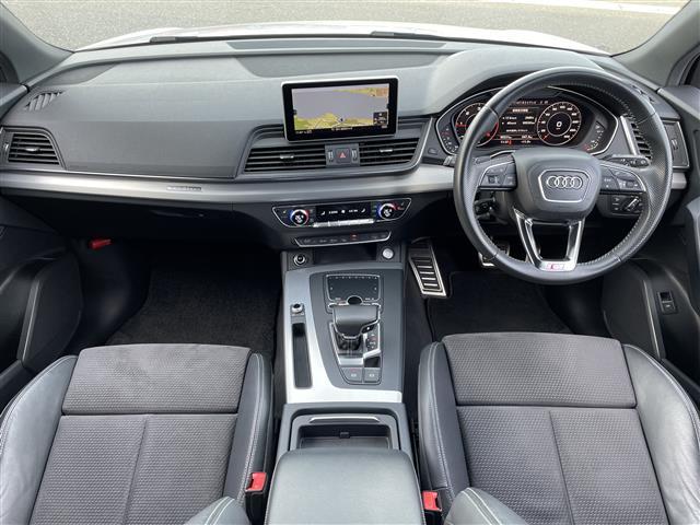 Q5 40TDIクワトロ スポーツ ワンオーナー・純正ナビ・全周囲カメラ・パーキングアシスト・パドルシフト・追従クルーズコントロール・ETC2.0・全席シートヒーター・電動リアゲート・衝突軽減・レーンキープアシスト・メモリシート(2枚目)