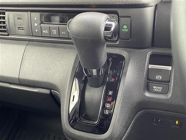 N-BOXカスタム ターボコーディネートスタイル ワンオーナー・ホンダセンシング・純正ナビ・フルセグテレビ・バックカメラ・両側パワースライドドア・追従型クルーズコントロール・レーンキープアシスト・ブレーキホールド・衝突軽減システム・ETC・ドラレコ(8枚目)