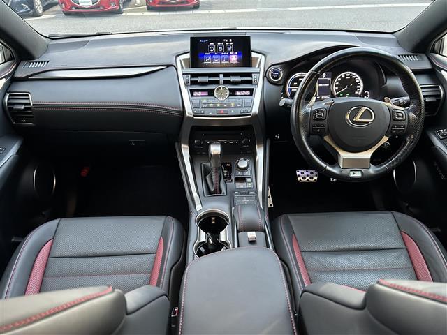 NX NX300h Fスポーツ 純正メーカーナビ・フルセグTV・Bluetooth・横滑り防止装置・レーンキープアシスト・衝突被害軽減ブレーキ・ETC2.0・18インチ純正アルミ・バックカメラ・カーテンエアバッグ・ドライブレコーダー(2枚目)