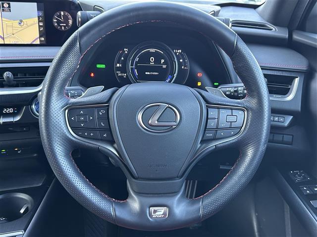 UX UX250h Fスポーツ 純正ナビ・バックカメラ・フルセグテレビ・レーダークルーズコントロール・レーンキープアシスト・ブレーキホールド・パワーバックドア・シートヒーター・衝突軽減システム・パーキングサポートブレーキ・ETC(8枚目)