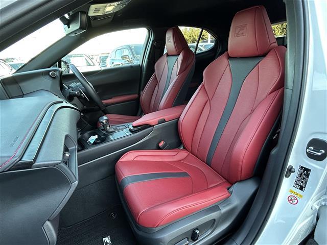 UX UX250h Fスポーツ 純正ナビ・バックカメラ・フルセグテレビ・レーダークルーズコントロール・レーンキープアシスト・ブレーキホールド・パワーバックドア・シートヒーター・衝突軽減システム・パーキングサポートブレーキ・ETC(23枚目)