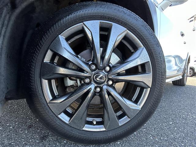 UX UX250h Fスポーツ 純正ナビ・バックカメラ・フルセグテレビ・レーダークルーズコントロール・レーンキープアシスト・ブレーキホールド・パワーバックドア・シートヒーター・衝突軽減システム・パーキングサポートブレーキ・ETC(41枚目)