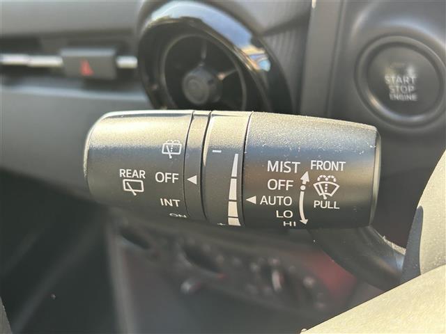 デミオ １５Ｃ　衝突被害軽減ブレーキ・レーンキープアシスト・前後コーナーセンサー・ＡＵＸカーオーディオ・Ｗ＋サイドエアバッグ・プッシュスタート・スペアキー・１５インチ純正アルミ・横滑り防止装置・・パワーウィンドウ（7枚目）