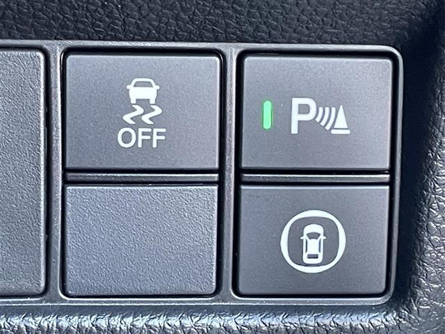 シビック タイプＲ　ワンオーナー・６速ＭＴ車・純正ナビ・バックカメラ・フルセグテレビ・ホンダセンシング・追従型クルーズコントロール・レーンキープアシスト・ブラインドスポットモニター・ＬＥＤヘッドライト・ＥＴＣ２．０（15枚目）