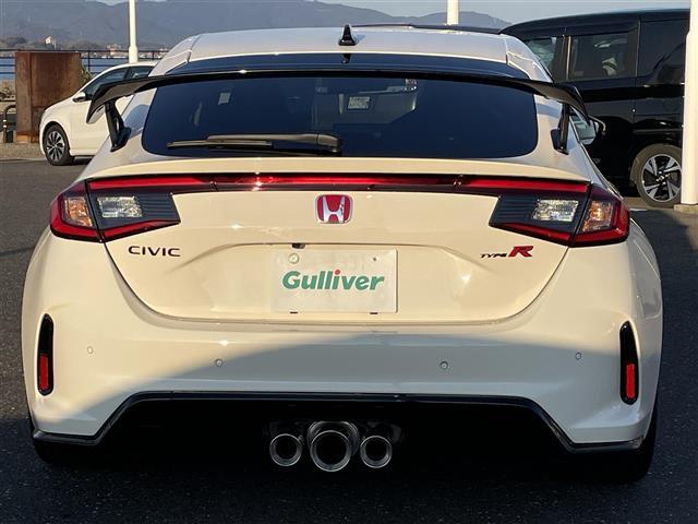 シビック タイプＲ　ワンオーナー・６速ＭＴ車・純正ナビ・バックカメラ・フルセグテレビ・ホンダセンシング・追従型クルーズコントロール・レーンキープアシスト・ブラインドスポットモニター・ＬＥＤヘッドライト・ＥＴＣ２．０（32枚目）