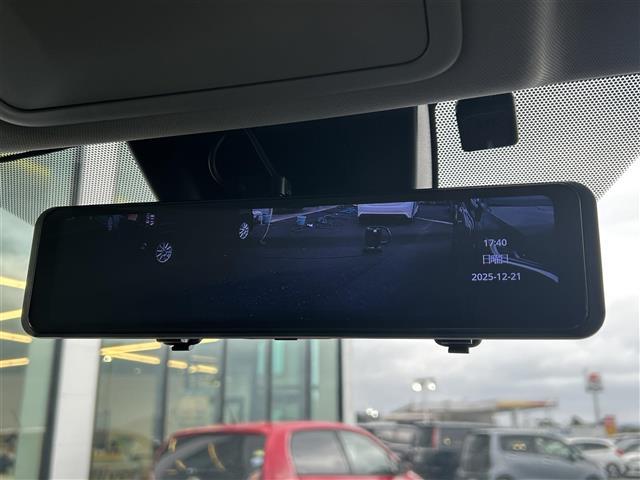 ＲＡＶ４ Ｘ　純正ナビ・フルセグＴＶ・クルーズコントロール（追従走行）・バックカメラ・コーナーセンサー前後・社外フルエアロ（ＲＯＷＥＮ）・ブラインドスポットモニター・レーンキープアシストオートマチックハイビーム（17枚目）