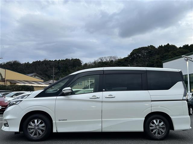 セレナ ｅ－パワー　ハイウェイスターＶ　純正９インチナビＢＴ・フルセグＴＶ・ＣＤ・ＤＶＤ・ＦＭ・ＡＭ・アラウドビューモニター・両側パワースライドドア・純正ドライブレコーダー前後・コーナーセンサー・クルコン・ＬＥＤヘッドライト・オートライト（31枚目）
