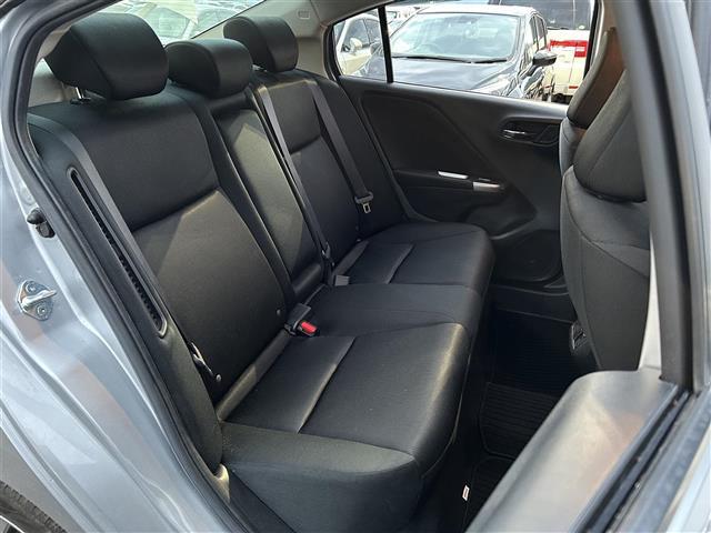 グレイス ハイブリッドＬＸ特別仕様車スタイルエディション　ワンオーナー・純正ナビ・フルセグテレビ・バックカメラ・衝突軽減ブレーキ・クルーズコントロール・プッシュスタート・前席シートヒーター・ＬＥＤヘッドライト・ドラレコ・純正ＨＣ付夏タイヤ４本積込・ＥＴＣ（22枚目）