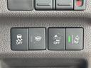 ハイブリッド・Ｇホンダセンシング　ワンオーナー　純正９インチナビ　ＤＶＤ／ＤＴＶ／Ｂｌｕｅｔｏｏｔｈ／ＵＳＢ　バックカメラ　レーダークルーズコントロール　両側パワースライドドア　ＬＥＤオートライト　純正ホイール付きスタッドレス積込（18枚目）