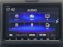 フリードハイブリッド ハイブリッド・Ｇ　ホンダセンシング　純正９インチナビ　ＤＶＤ／ＤＴＶ／Ｂｌｕｅｔｏｏｔｈ／ＵＳＢ　レーダークルーズコントロール　両側パワースライドドア　ＬＥＤオートライト　シートヒーター　ビルトインＥＴＣ（7枚目）
