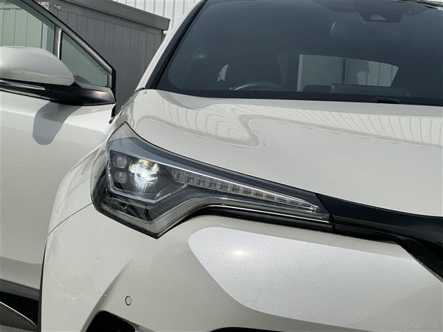 Ｃ－ＨＲ Ｇ　禁煙車　純正ＳＤナビ　ＣＤ　フルセグ　バックカメラ　ビルトインＥＴＣ２．０　衝突軽減ブレーキ　レーンキープアシスト　前後コーナーセンサー　ＢＳＭ　ＬＥＤヘッドライト　フルエアロ　スマートキー（30枚目）