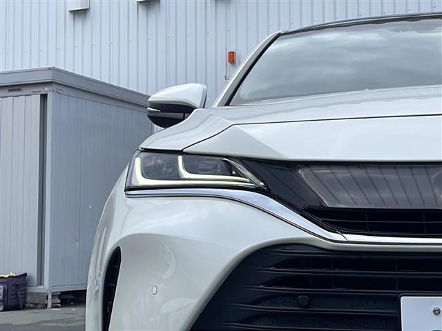 ハリアー Ｚ　純正１２．３型ナビ　全方位カメラ　ガラスルーフ　衝突被害軽減システム　ＬＥＤヘッドライト　コーナーセンサー　ＥＴＣ　デジタルインナーミラー　ＪＢＬサウンド　レーダークルーズコントロール　ハーフレザー（32枚目）