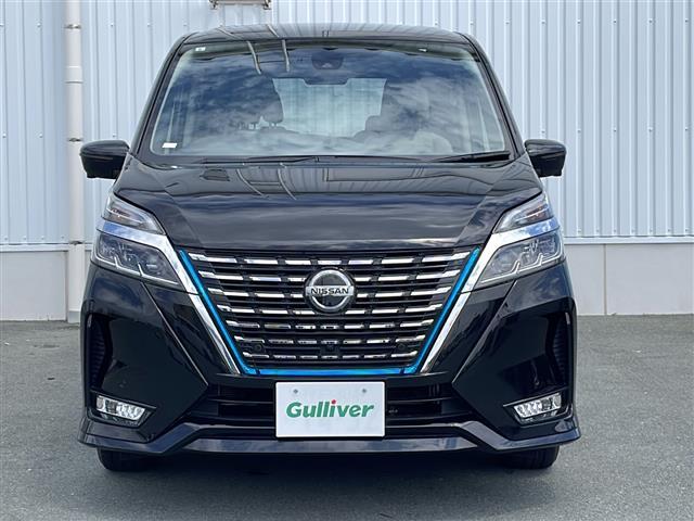 セレナ ｅ－パワー　ハイウェイスターＶ　純正ナビ　全周囲　後席モニター　両側電動　クルーズコントロール　横滑り防止　ビルトインＥＴＣ　ドライブレコーダー　ＬＥＤ　ウィンカーミラー　スマートキー　パーキングアシスト　禁煙車　保証書　取扱説明書（5枚目）
