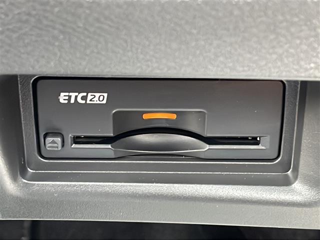 セレナ ｅ－パワー　ハイウェイスターＶ　登録済未使用　純正１２型ナビ　後席モニター　全周囲　ＢＳＭ　プロパイロット　ドラレコ　ＥＴＣ　デジタルインナーミラー　ワイヤレス充電器　ハンドル支援　電子パーキング　ＵＳＢ給電　ＬＥＤ　衝突軽減　禁煙（20枚目）
