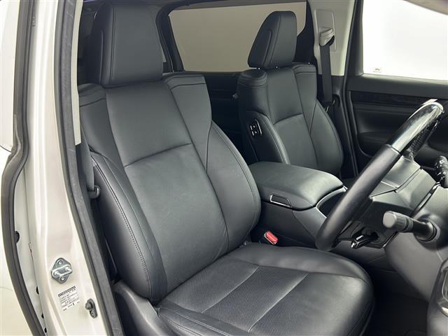 ヴェルファイア 2.5Z Gエディション ツインムーンルーフ トヨタセーフティセンス プリクラッシュセーフティ レーンディパーチャーアラート オートマチックハイビーム ロードサインアシスト 先行車発進告知 レーダークルーズ オットマン ETC(13枚目)