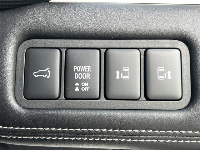 デリカＤ：５ シャモニー　登録済未使用車　ＡＬＰＩＮＥ１１型ナビ　全周囲　ＢＳＭ　ＡＣ１００Ｖ充電　ＵＳＢ　スペアキー　ハンドルヒーター　シートヒーター　パワーシート　パワーバックドア　両側電動　ＬＥＤ　オートハイビーム　禁煙（7枚目）