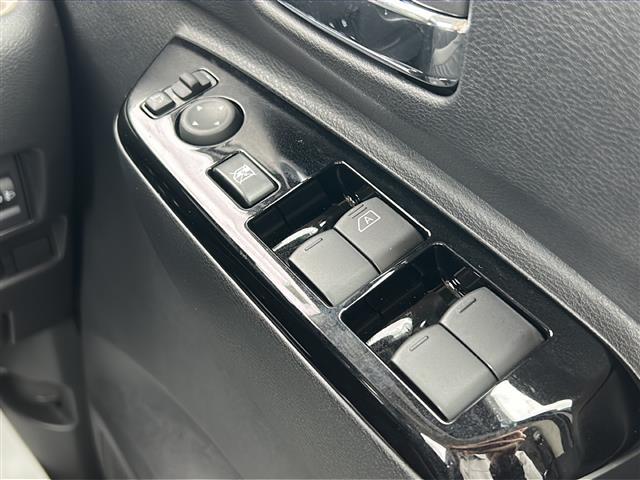 デリカミニ Ｔ　プレミアム　届出済未使用車　全周囲　マイパイロット　デジタルインナーミラー　スペアキー　前席シートヒーター　ハーフレザーシート　両側電動　前後コーナーセンサー　ハンドルヒーター　レーダークルーズコントロール（16枚目）