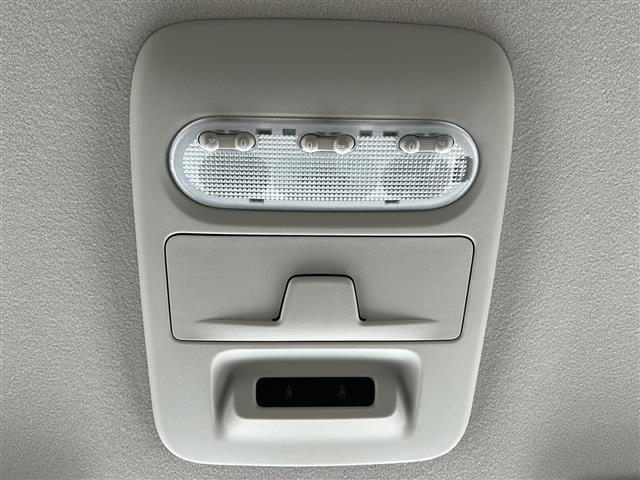 デリカミニ Ｔ　プレミアム　届出済未使用車　全周囲　マイパイロット　デジタルインナーミラー　スペアキー　前席シートヒーター　ハーフレザーシート　両側電動　前後コーナーセンサー　ハンドルヒーター　レーダークルーズコントロール（18枚目）