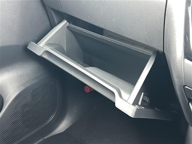 デリカミニ Ｔ　プレミアム　届出済未使用車　全周囲　マイパイロット　デジタルインナーミラー　スペアキー　前席シートヒーター　ハーフレザーシート　両側電動　前後コーナーセンサー　ハンドルヒーター　レーダークルーズコントロール（20枚目）