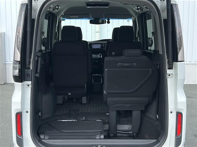 ステップワゴンスパーダ スパーダハイブリッド　Ｇ　ホンダセンシング　純正ナビ　バックカメラ　純正フリップダウンモニター　ビルトインＥＴＣ　両側電動　前方ドラレコ　　コーナーセンサー　スペアキー　ＵＳＢ給電　レーダークルーズコントロール　ＬＥＤ　ウォークスルー　禁煙車（30枚目）