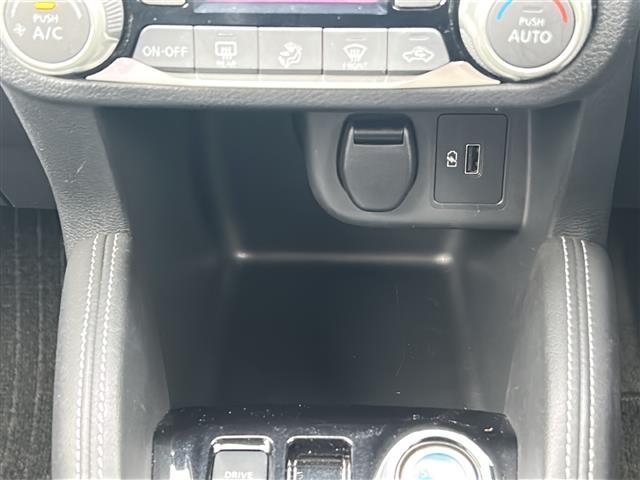 キックス Ｘ　社外ナビ　バックカメラ　ビルトインＥＴＣ　前席シートヒーター　ステアリングヒーター　前方ドライブレコーダー　前後コーナーセンサー　プロパイロット　レーダークルーズコントロール　ＵＳＢ給電ポート　禁煙車（18枚目）