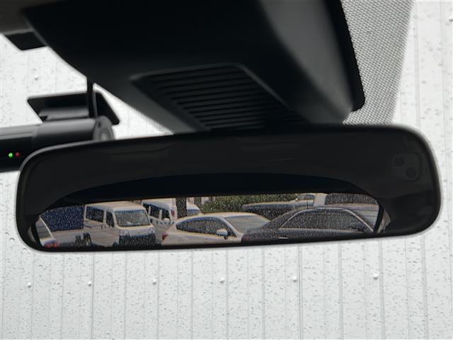 キックス Ｘ　社外ナビ　バックカメラ　ビルトインＥＴＣ　前席シートヒーター　ステアリングヒーター　前方ドライブレコーダー　前後コーナーセンサー　プロパイロット　レーダークルーズコントロール　ＵＳＢ給電ポート　禁煙車（20枚目）