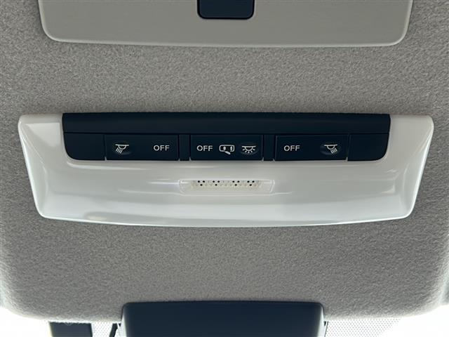 キックス Ｘ　社外ナビ　バックカメラ　ビルトインＥＴＣ　前席シートヒーター　ステアリングヒーター　前方ドライブレコーダー　前後コーナーセンサー　プロパイロット　レーダークルーズコントロール　ＵＳＢ給電ポート　禁煙車（21枚目）