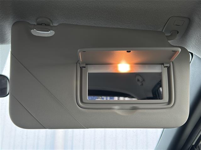 キックス Ｘ　社外ナビ　バックカメラ　ビルトインＥＴＣ　前席シートヒーター　ステアリングヒーター　前方ドライブレコーダー　前後コーナーセンサー　プロパイロット　レーダークルーズコントロール　ＵＳＢ給電ポート　禁煙車（23枚目）