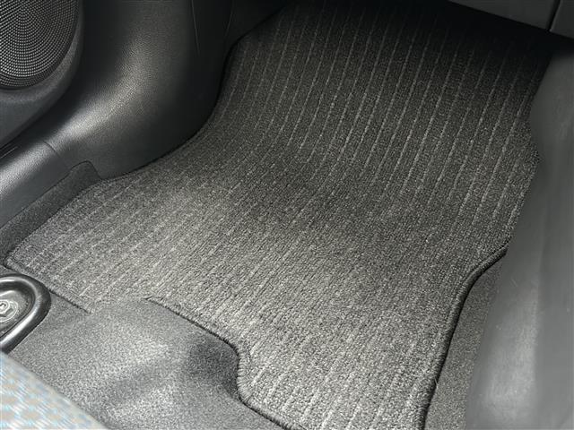 キックス Ｘ　社外ナビ　バックカメラ　ビルトインＥＴＣ　前席シートヒーター　ステアリングヒーター　前方ドライブレコーダー　前後コーナーセンサー　プロパイロット　レーダークルーズコントロール　ＵＳＢ給電ポート　禁煙車（27枚目）