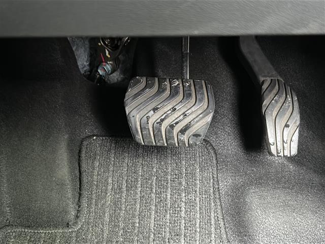 キックス Ｘ　社外ナビ　バックカメラ　ビルトインＥＴＣ　前席シートヒーター　ステアリングヒーター　前方ドライブレコーダー　前後コーナーセンサー　プロパイロット　レーダークルーズコントロール　ＵＳＢ給電ポート　禁煙車（28枚目）