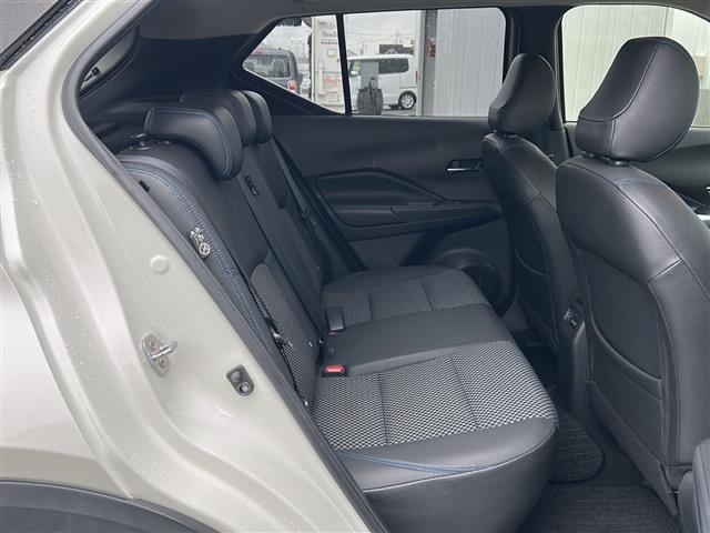 キックス Ｘ　社外ナビ　バックカメラ　ビルトインＥＴＣ　前席シートヒーター　ステアリングヒーター　前方ドライブレコーダー　前後コーナーセンサー　プロパイロット　レーダークルーズコントロール　ＵＳＢ給電ポート　禁煙車（31枚目）