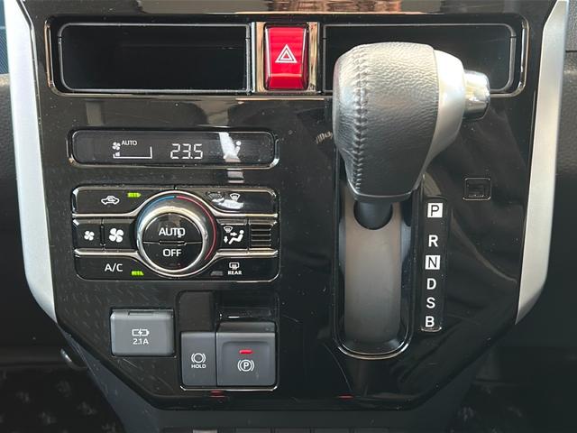 ルーミー カスタムG 社外ナビ バックカメラ 両側パワースライドドア コーナーセンサー ビルトインETC 前後ドライブレコーダー レーダークルーズコントロール レーンキープアシスト USB給電 LEDヘッドライト 禁煙車(11枚目)