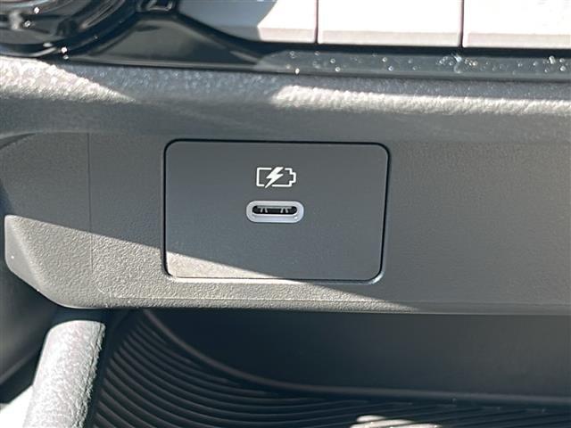 オーラ G 純正9型ナビ 全周囲 BSM デジタルインナーミラー スペアキー 前後コーナーセンサー 前後ドライブレコーダー ハーフレザーシート パワーシート LEDヘッドライト フロアマット タイプC給電 禁煙車(6枚目)