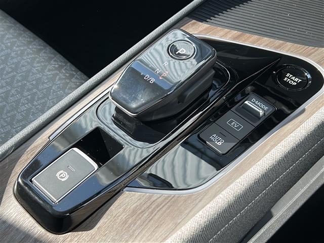 オーラ G 純正9型ナビ 全周囲 BSM デジタルインナーミラー スペアキー 前後コーナーセンサー 前後ドライブレコーダー ハーフレザーシート パワーシート LEDヘッドライト フロアマット タイプC給電 禁煙車(11枚目)