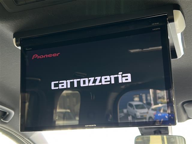 ヴォクシー ＺＳ　煌ＩＩ　社外ナビ　社外１３．３後席モニター　バックカメラ　スペアキー　両側パワースライドドア　ビルトインＥＴＣ　コーナーセンサー　ＵＳＢ給電　クルーズコントロール　ＬＥＤヘッドライト　オートハイビーム　禁煙車（3枚目）