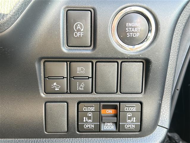 ヴォクシー ＺＳ　煌ＩＩ　社外ナビ　社外１３．３後席モニター　バックカメラ　スペアキー　両側パワースライドドア　ビルトインＥＴＣ　コーナーセンサー　ＵＳＢ給電　クルーズコントロール　ＬＥＤヘッドライト　オートハイビーム　禁煙車（6枚目）