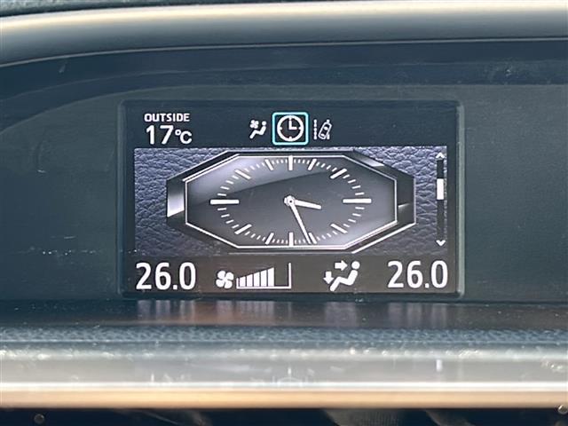 ヴォクシー ＺＳ　煌ＩＩ　社外ナビ　社外１３．３後席モニター　バックカメラ　スペアキー　両側パワースライドドア　ビルトインＥＴＣ　コーナーセンサー　ＵＳＢ給電　クルーズコントロール　ＬＥＤヘッドライト　オートハイビーム　禁煙車（18枚目）