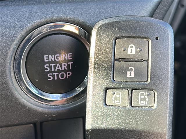 ヴォクシー ＺＳ　煌ＩＩ　社外ナビ　社外１３．３後席モニター　バックカメラ　スペアキー　両側パワースライドドア　ビルトインＥＴＣ　コーナーセンサー　ＵＳＢ給電　クルーズコントロール　ＬＥＤヘッドライト　オートハイビーム　禁煙車（26枚目）